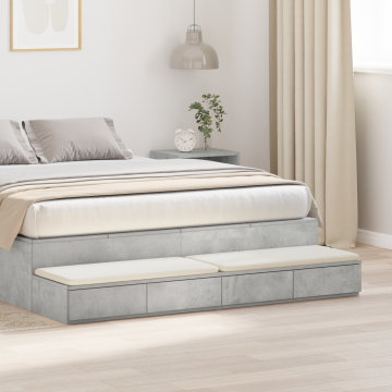 Gossi sertare pentru pat in gri beton, 140x36.5x16.5 cm, realizat din lemn prelucrat Gossi sertare pentru pat in gri beton, 140x36.5x16.5 cm, realizat din lemn prelucrat
